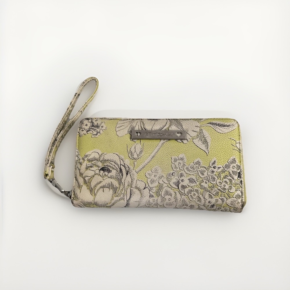 Betsey Johnson Wallet Wristlet Zip Around Purse Yellow Floral Feminine Retro